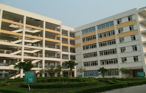 宜昌城市建设学校标志